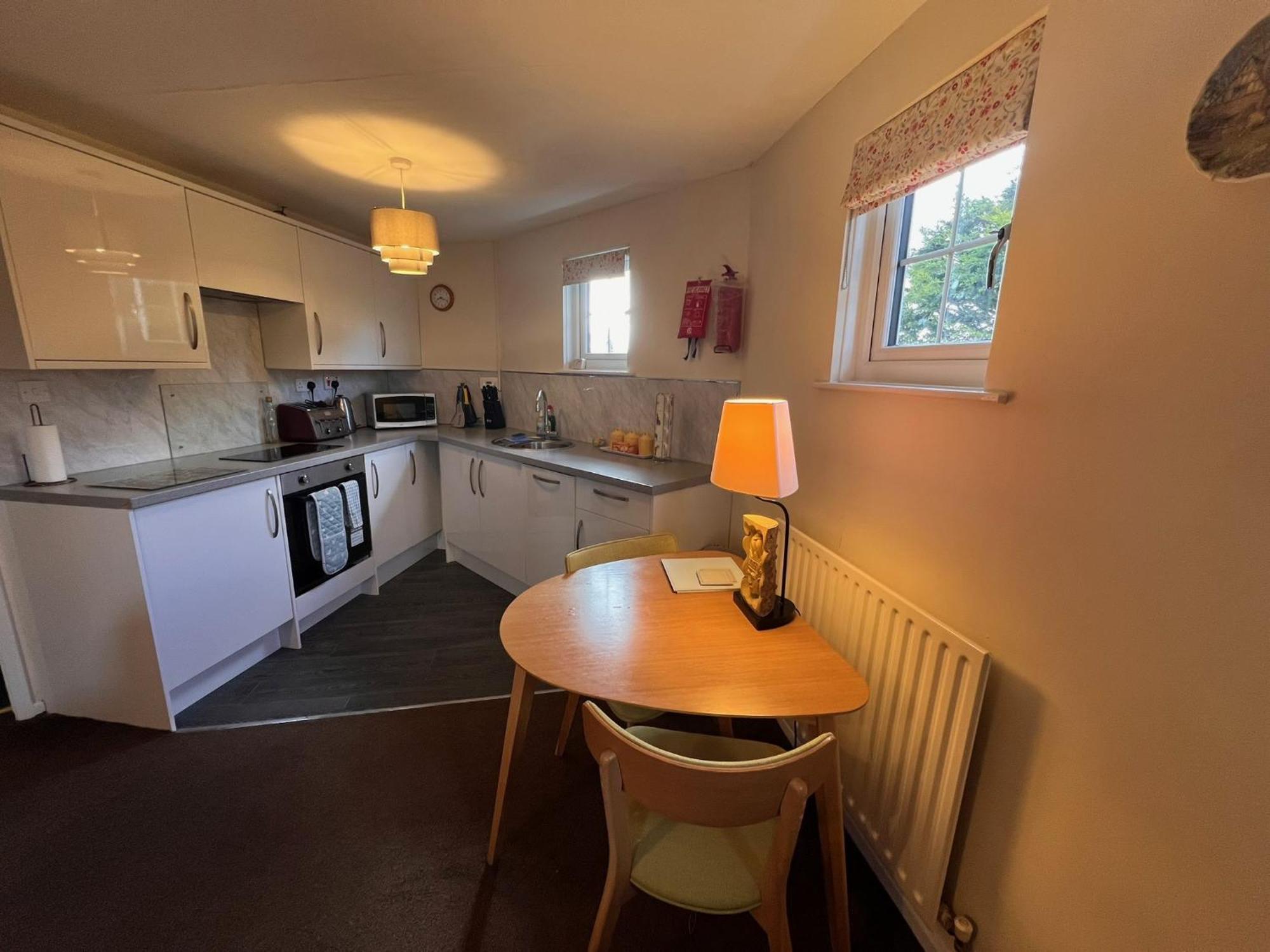 Hunston Mill Self Catering Dog Stay For Free ชิชิสเตอร์ ภายนอก รูปภาพ