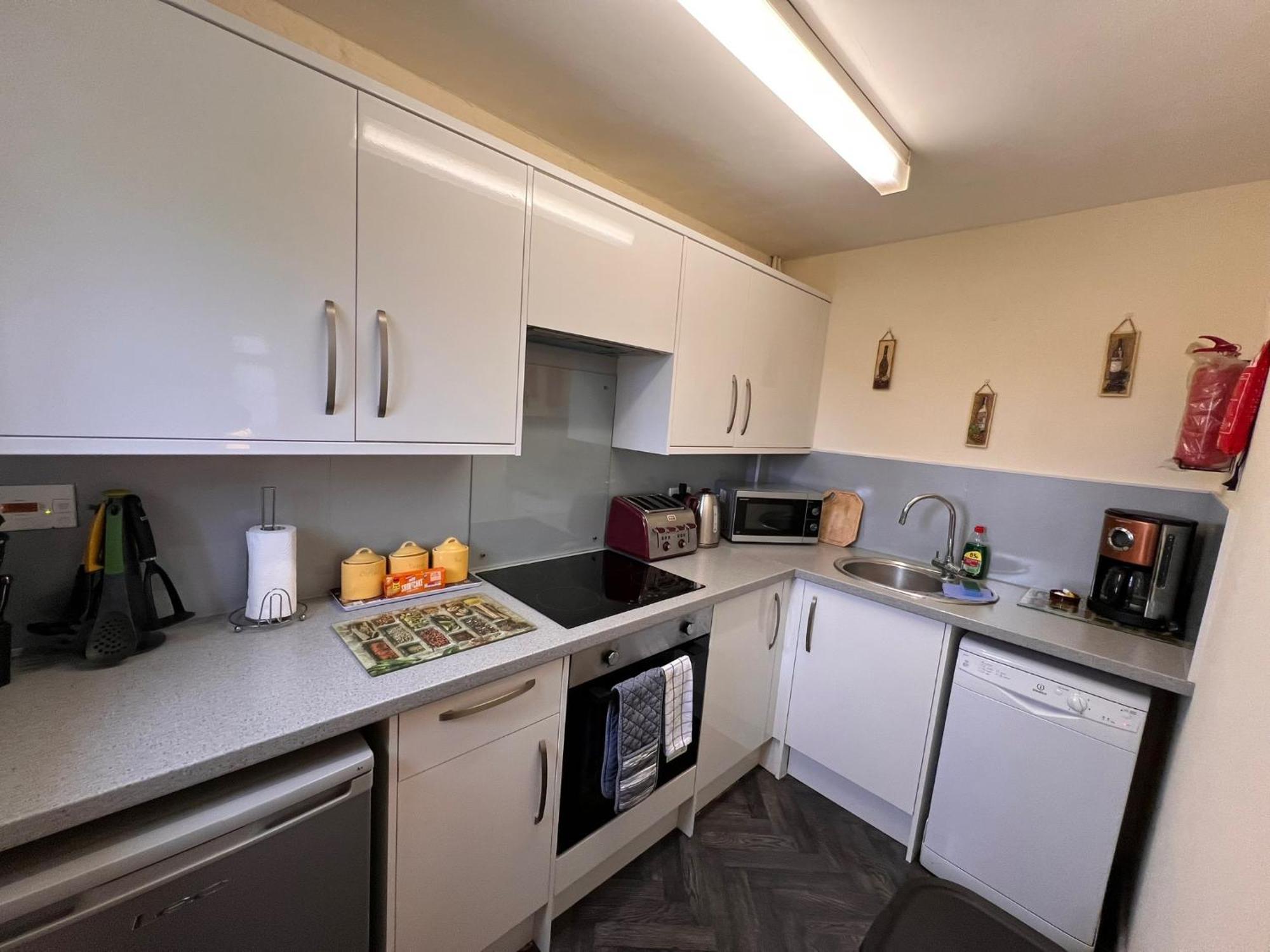 Hunston Mill Self Catering Dog Stay For Free ชิชิสเตอร์ ภายนอก รูปภาพ